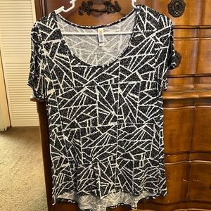 Lularoe Geometric Scoop Neck Shirt